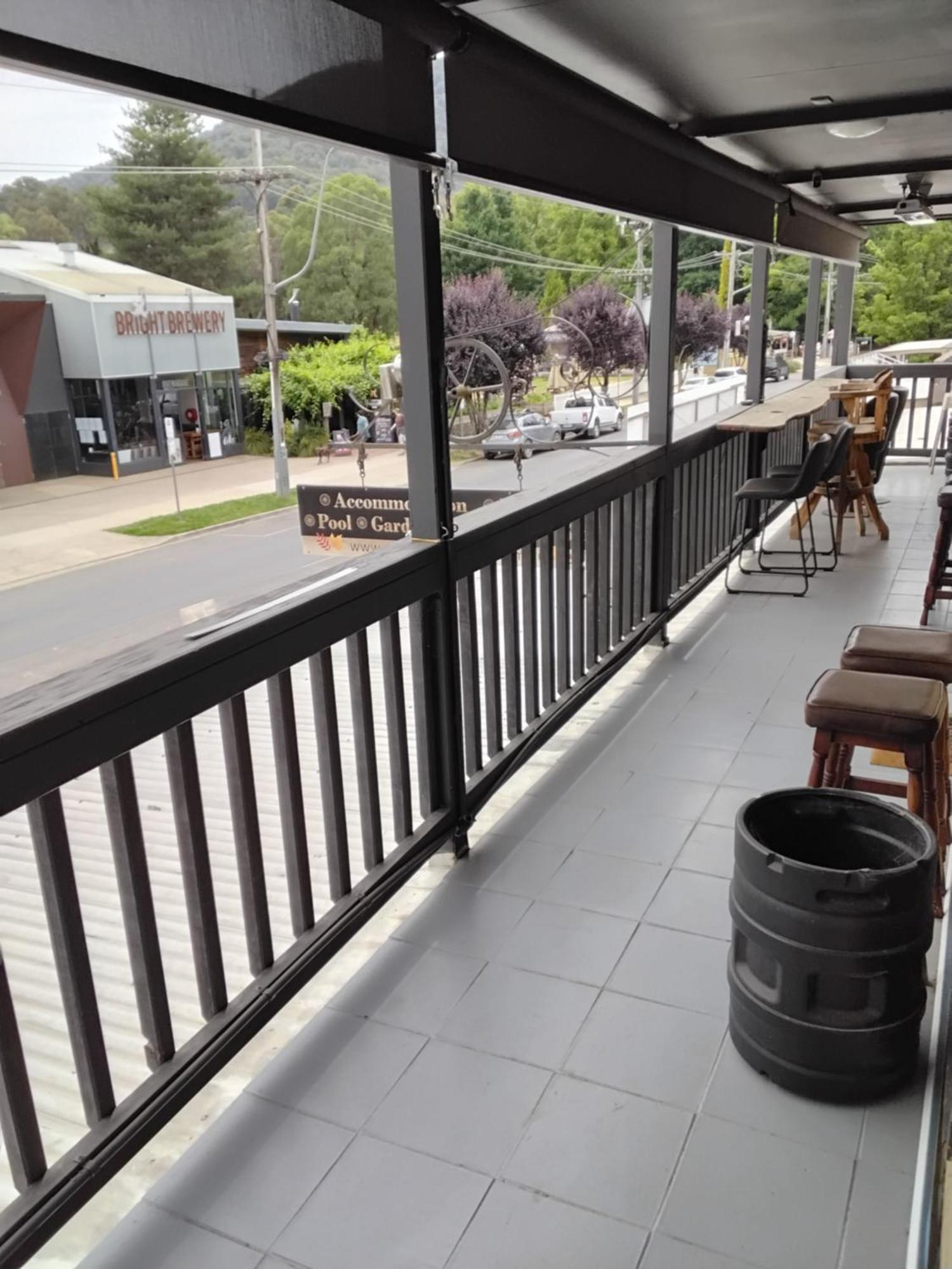 Coach House Inn ไบรท์ ห้อง รูปภาพ