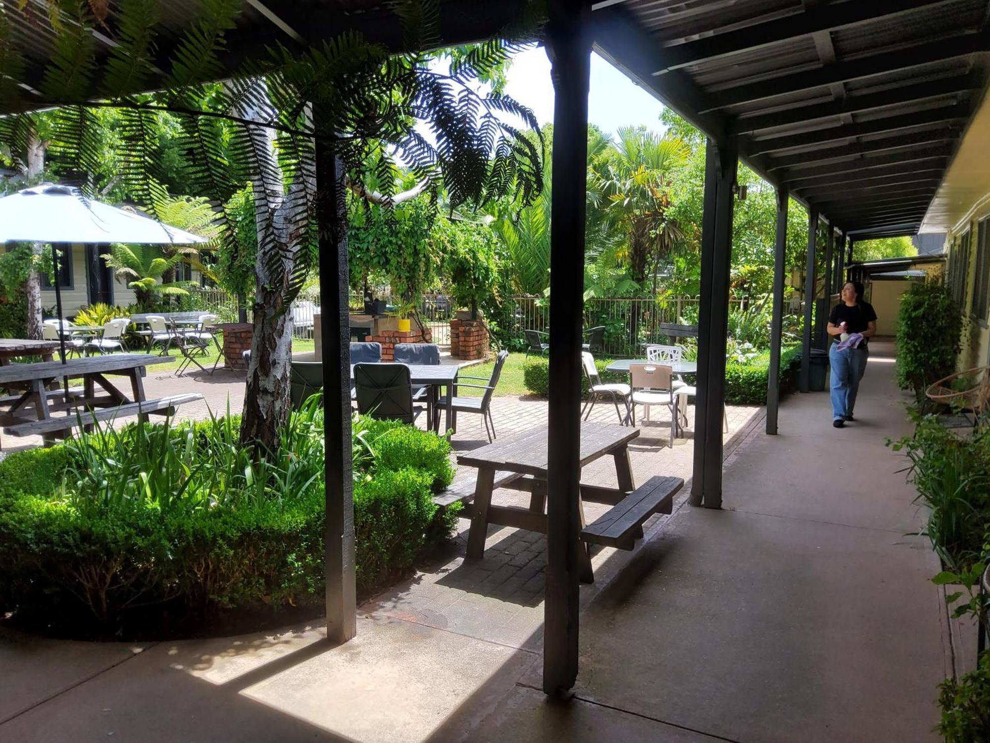 Coach House Inn ไบรท์ ภายนอก รูปภาพ
