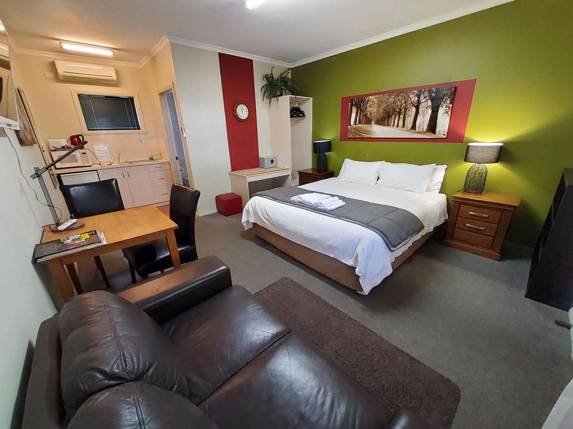 Coach House Inn ไบรท์ ภายนอก รูปภาพ