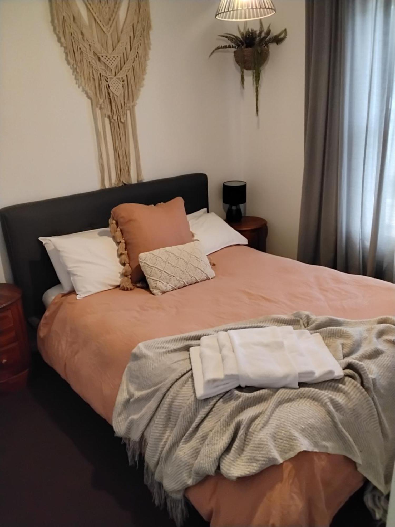 Coach House Inn ไบรท์ ห้อง รูปภาพ