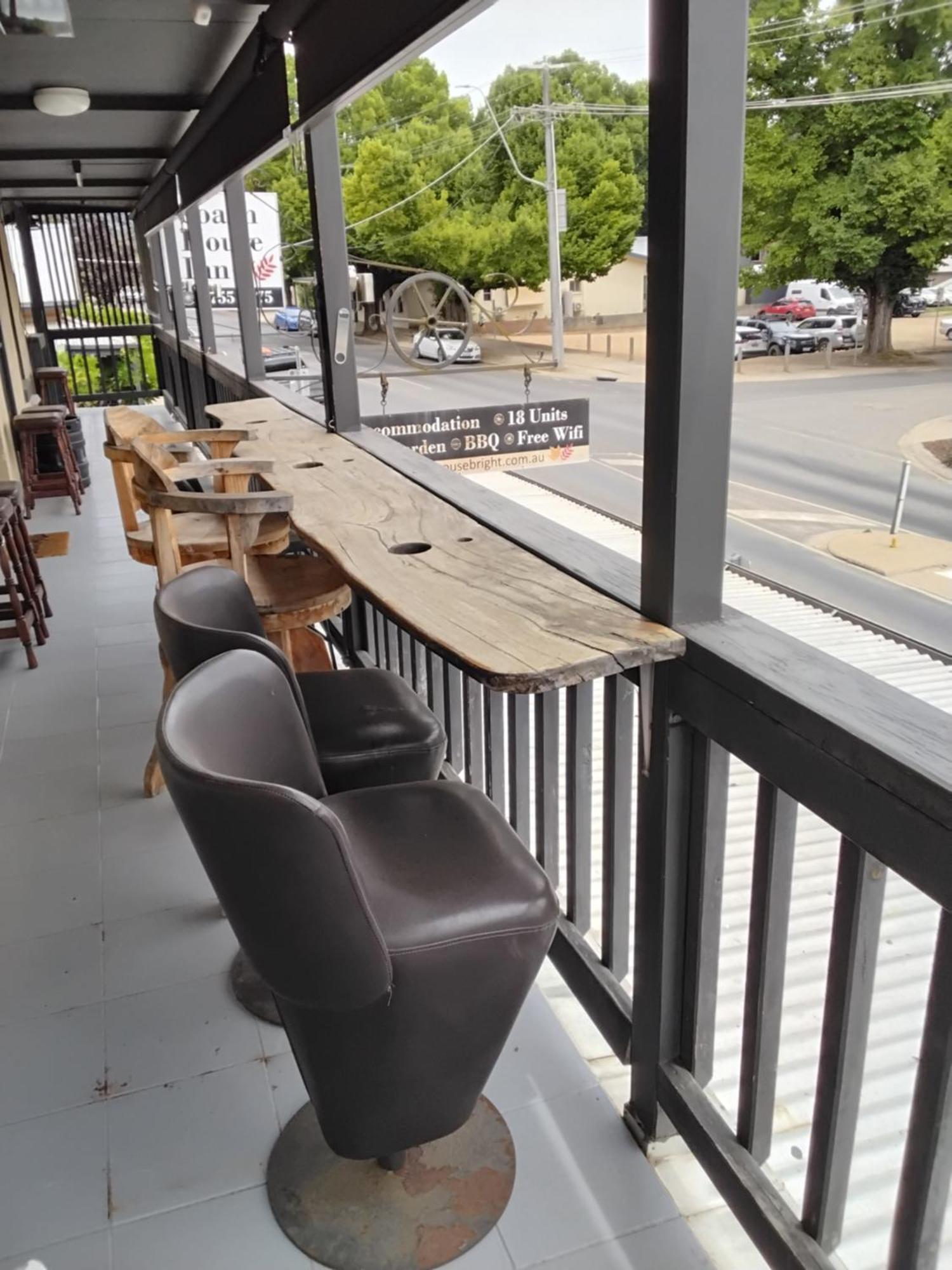 Coach House Inn ไบรท์ ห้อง รูปภาพ