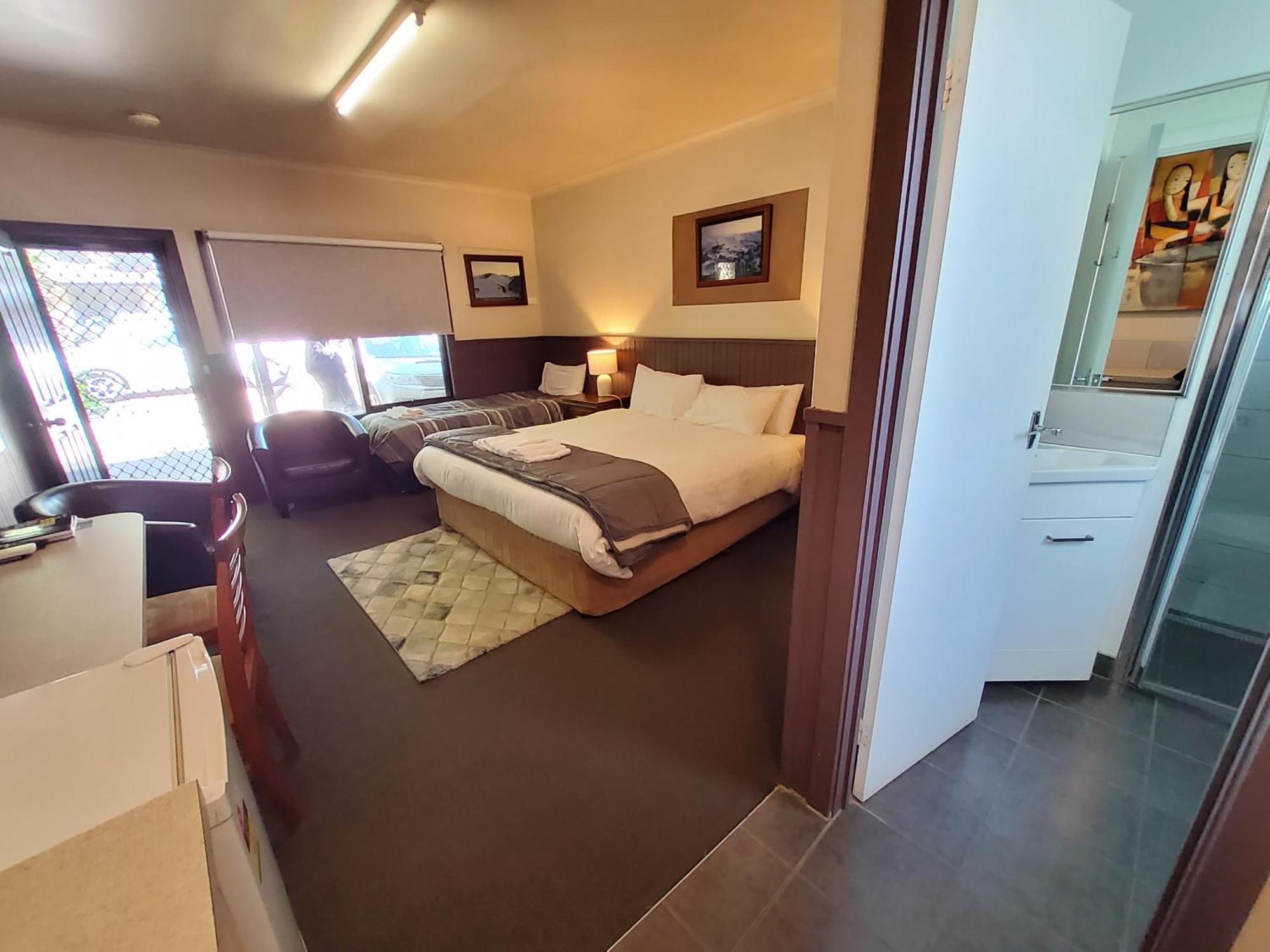 Coach House Inn ไบรท์ ภายนอก รูปภาพ